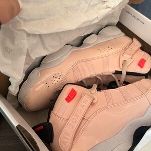 Jordan Women's Athletic Shoes in Peach and White